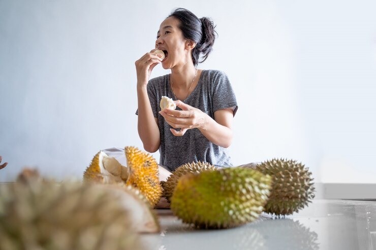 bahaya durian, efek makan durian, durian dan diabetes, durian untuk ibu hamil, alergi durian, hiperkalemia, gas akibat durian, sembelit karena durian